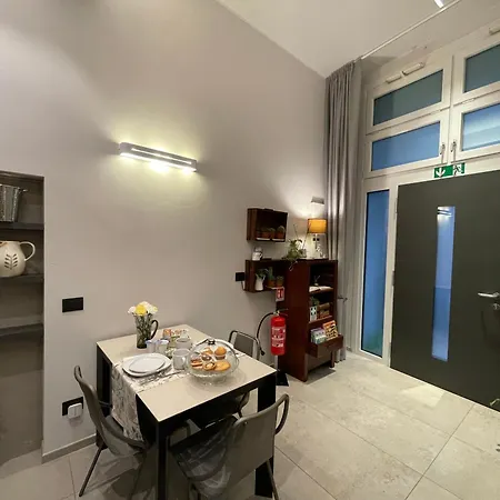 ベッド・アンド・ブレックファスト La Vecchia Officina Civico29 Rooms&breakfast 3*
