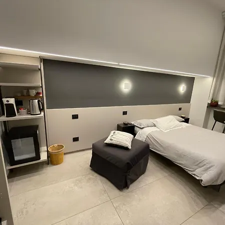 La Vecchia Officina Civico29 Rooms&breakfast 3* コモ