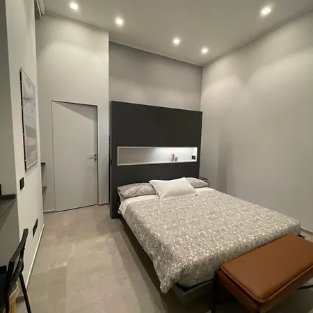 La Vecchia Officina Civico29 Rooms&breakfast ベッド・アンド・ブレックファスト コモ