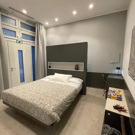 La Vecchia Officina Civico29 Rooms&breakfast ベッド・アンド・ブレックファスト コモ